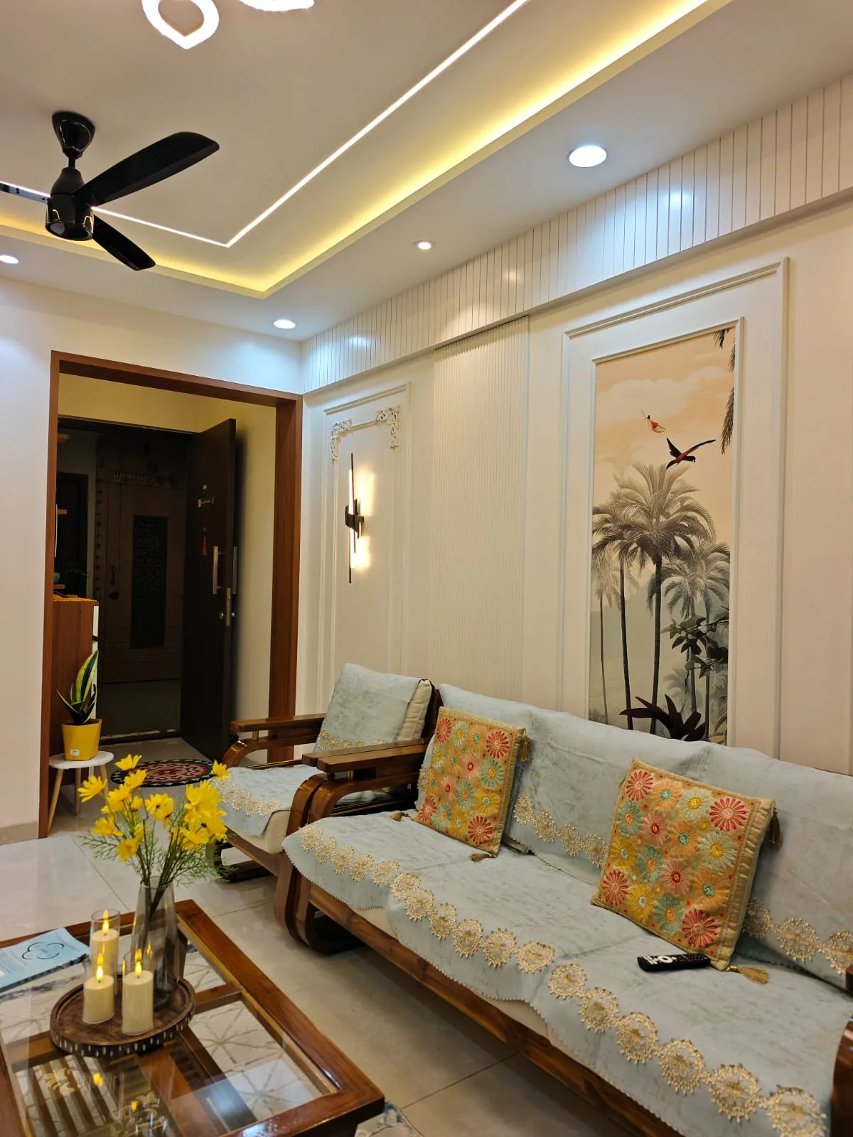 Living Room — photograph 2
