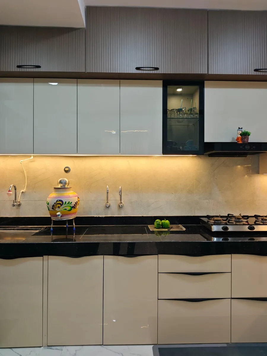 Kitchen — photograph 4